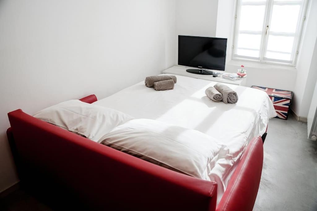 Be Happy - The House Of Travelers Apartment Como Luaran gambar