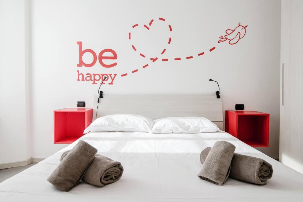 Be Happy - The House Of Travelers Apartment Como Luaran gambar
