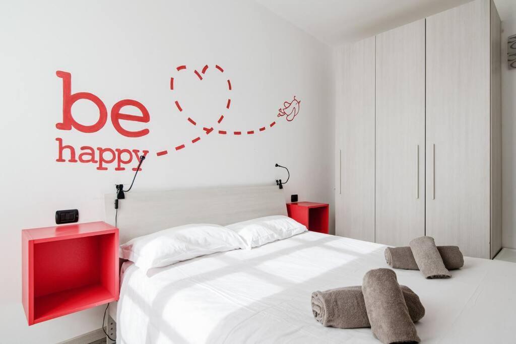 Be Happy - The House Of Travelers Apartment Como Luaran gambar